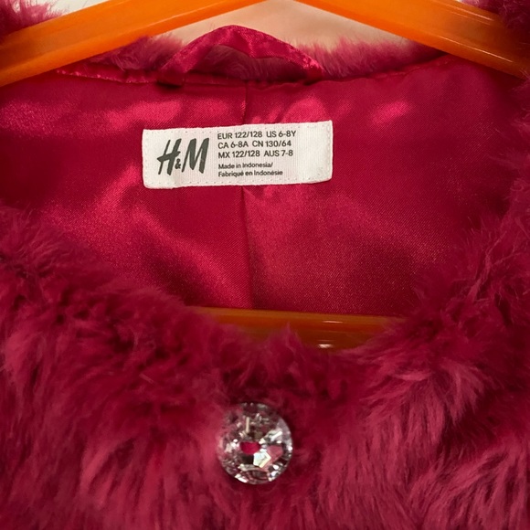 H&M Faux Fur Shrug/Bolero Size 6- 8Y. - Picture 4 of 8